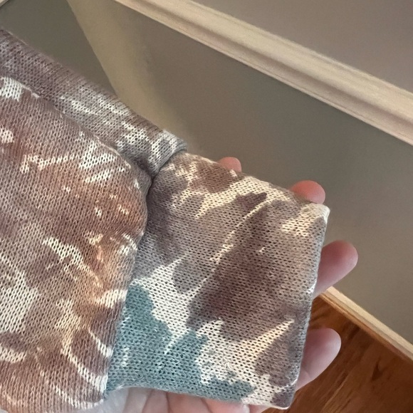 Gilli Tie Dye Short Sleeve Lounge Top Size Small – Oversized Fit - Picture 3 of 7